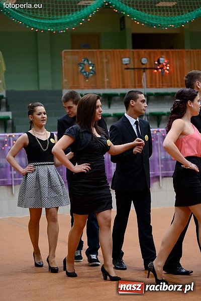 Zdjęcie w galerii na portalu naszraciborz.pl: Foto Perła przedstawia - Ekonomik roztańczył Arenę Rafako wiadomości z regionu