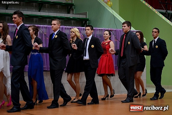 Zdjęcie w galerii na portalu naszraciborz.pl: Foto Perła przedstawia - Ekonomik roztańczył Arenę Rafako wiadomości z regionu