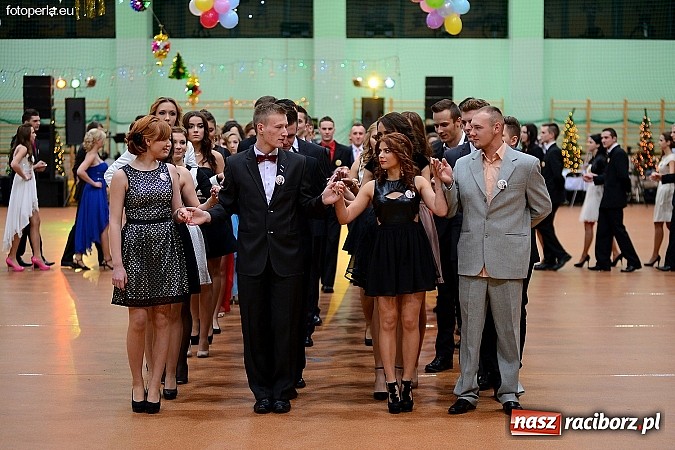 Zdjęcie w galerii na portalu naszraciborz.pl: Foto Perła przedstawia - Ekonomik roztańczył Arenę Rafako wiadomości z regionu