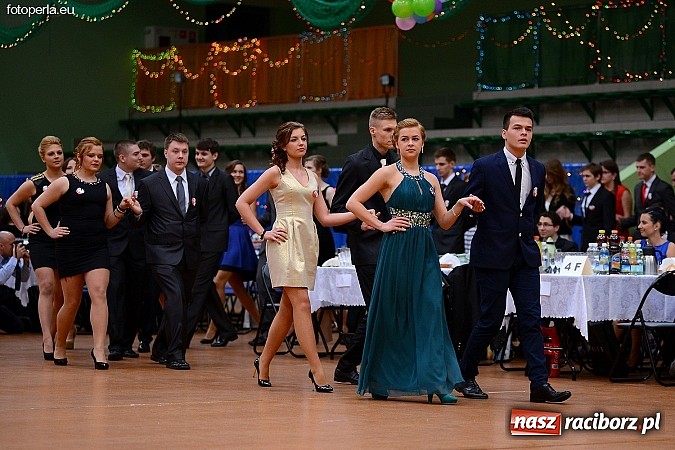 Zdjęcie w galerii na portalu naszraciborz.pl: Foto Perła przedstawia - Ekonomik roztańczył Arenę Rafako wiadomości z regionu