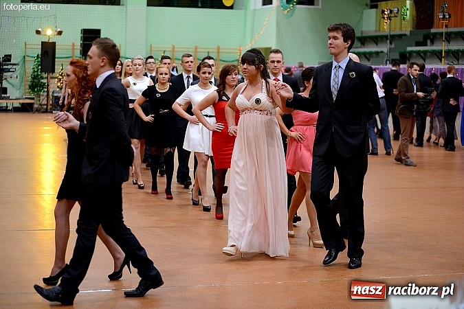 Zdjęcie w galerii na portalu naszraciborz.pl: Foto Perła przedstawia - Ekonomik roztańczył Arenę Rafako wiadomości z regionu