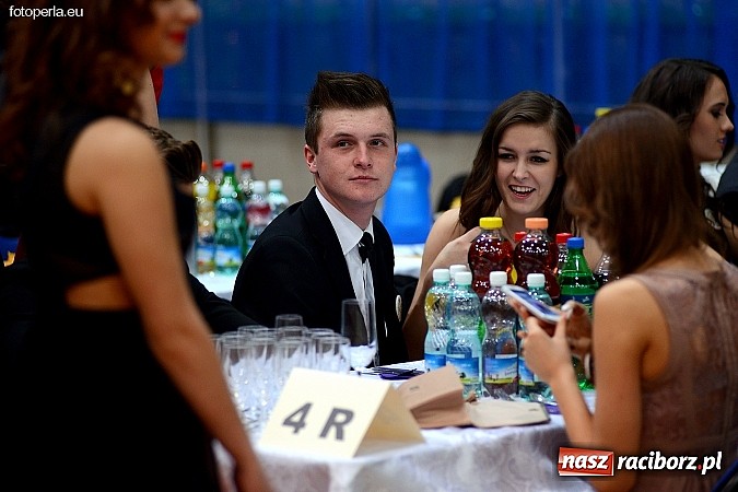 Zdjęcie w galerii na portalu naszraciborz.pl: Foto Perła przedstawia - Ekonomik roztańczył Arenę Rafako wiadomości z regionu