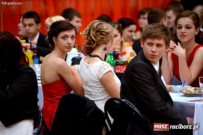 Zdjęcie w galerii na portalu naszraciborz.pl: Foto Perła przedstawia - Ekonomik roztańczył Arenę Rafako wiadomości z regionu