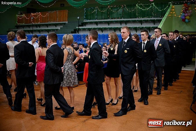 Zdjęcie w galerii na portalu naszraciborz.pl: Foto Perła przedstawia - Ekonomik roztańczył Arenę Rafako wiadomości z regionu