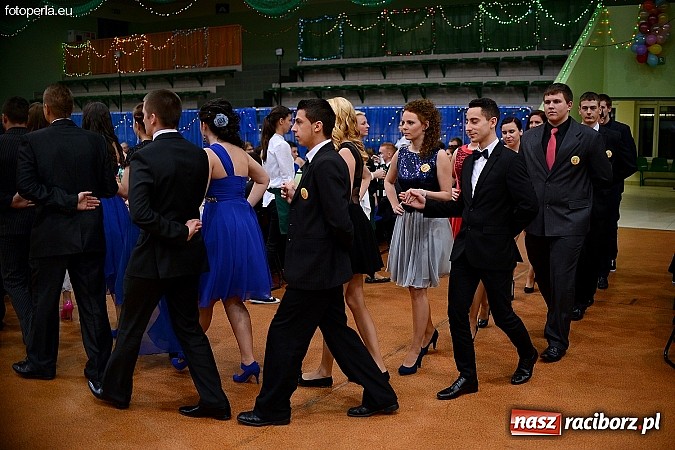 Zdjęcie w galerii na portalu naszraciborz.pl: Foto Perła przedstawia - Ekonomik roztańczył Arenę Rafako wiadomości z regionu