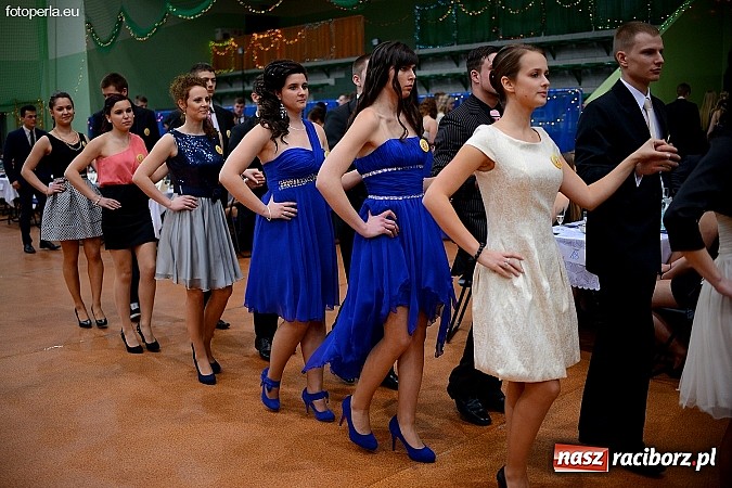 Zdjęcie w galerii na portalu naszraciborz.pl: Foto Perła przedstawia - Ekonomik roztańczył Arenę Rafako wiadomości z regionu