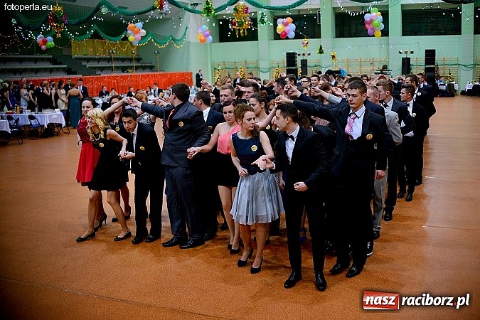 Zdjęcie w galerii na portalu naszraciborz.pl: Foto Perła przedstawia - Ekonomik roztańczył Arenę Rafako wiadomości z regionu