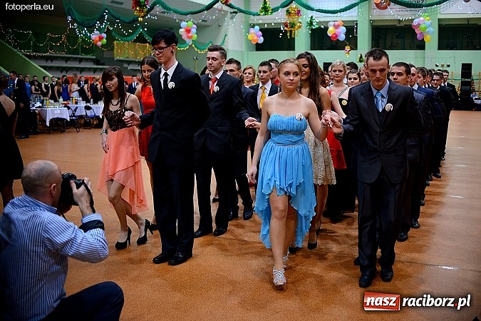 Zdjęcie w galerii na portalu naszraciborz.pl: Foto Perła przedstawia - Ekonomik roztańczył Arenę Rafako wiadomości z regionu