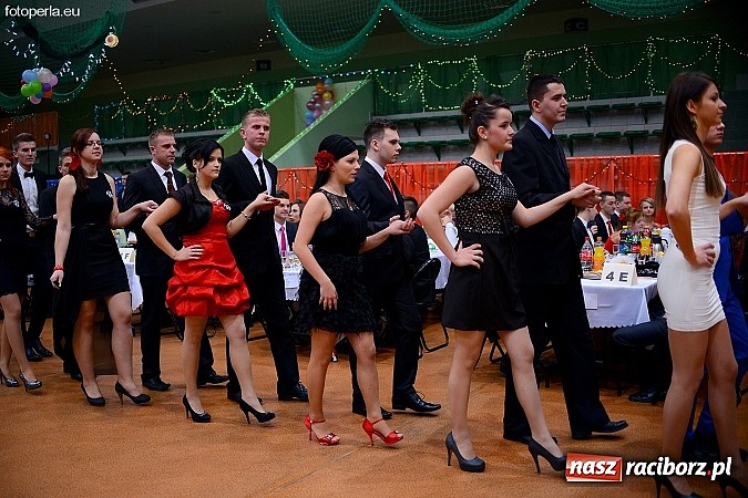 Zdjęcie w galerii na portalu naszraciborz.pl: Foto Perła przedstawia - Ekonomik roztańczył Arenę Rafako wiadomości z regionu