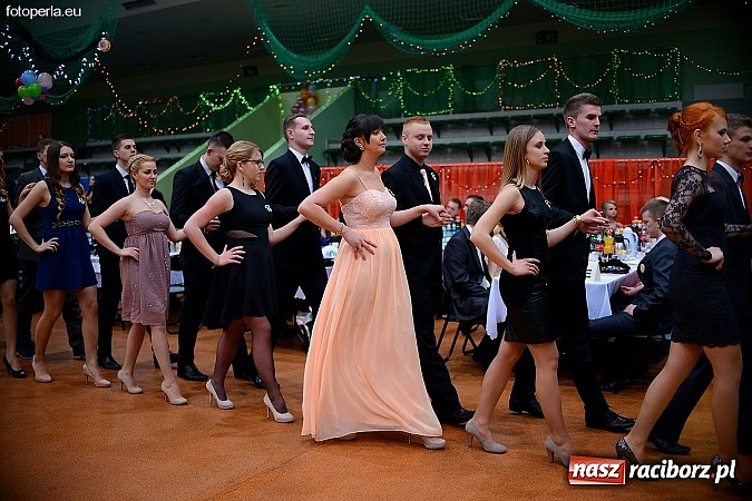 Zdjęcie w galerii na portalu naszraciborz.pl: Foto Perła przedstawia - Ekonomik roztańczył Arenę Rafako wiadomości z regionu