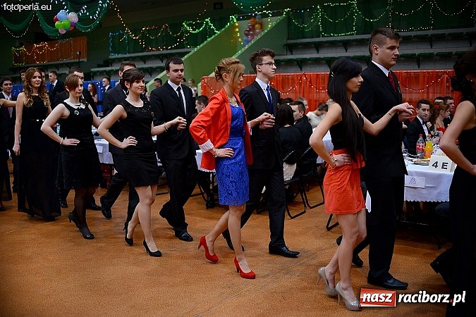 Zdjęcie w galerii na portalu naszraciborz.pl: Foto Perła przedstawia - Ekonomik roztańczył Arenę Rafako wiadomości z regionu