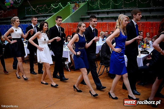 Zdjęcie w galerii na portalu naszraciborz.pl: Foto Perła przedstawia - Ekonomik roztańczył Arenę Rafako wiadomości z regionu