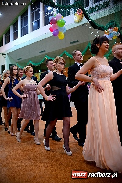 Zdjęcie w galerii na portalu naszraciborz.pl: Foto Perła przedstawia - Ekonomik roztańczył Arenę Rafako wiadomości z regionu