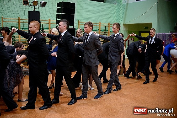 Zdjęcie w galerii na portalu naszraciborz.pl: Foto Perła przedstawia - Ekonomik roztańczył Arenę Rafako wiadomości z regionu