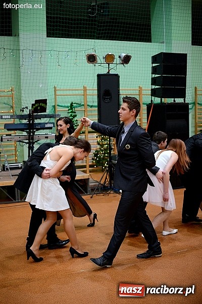 Zdjęcie w galerii na portalu naszraciborz.pl: Foto Perła przedstawia - Ekonomik roztańczył Arenę Rafako wiadomości z regionu