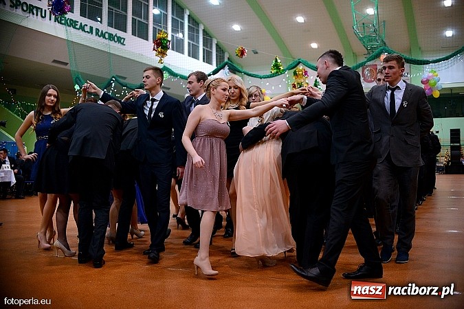 Zdjęcie w galerii na portalu naszraciborz.pl: Foto Perła przedstawia - Ekonomik roztańczył Arenę Rafako wiadomości z regionu