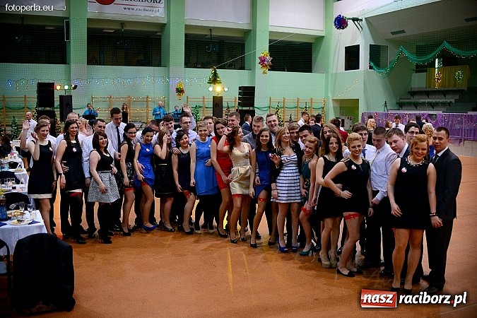 Zdjęcie w galerii na portalu naszraciborz.pl: Foto Perła przedstawia - Ekonomik roztańczył Arenę Rafako wiadomości z regionu