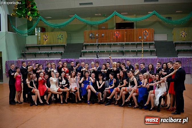 Zdjęcie w galerii na portalu naszraciborz.pl: Foto Perła przedstawia - Ekonomik roztańczył Arenę Rafako wiadomości z regionu