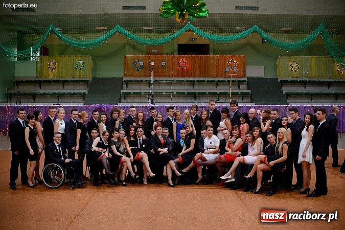 Zdjęcie w galerii na portalu naszraciborz.pl: Foto Perła przedstawia - Ekonomik roztańczył Arenę Rafako wiadomości z regionu