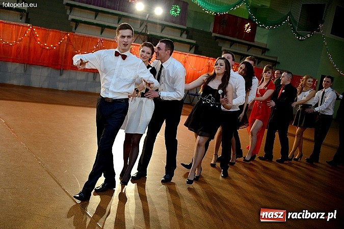 Zdjęcie w galerii na portalu naszraciborz.pl: Foto Perła przedstawia - Ekonomik roztańczył Arenę Rafako wiadomości z regionu