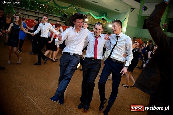 Zdjęcie w galerii na portalu naszraciborz.pl: Foto Perła przedstawia - Ekonomik roztańczył Arenę Rafako wiadomości z regionu