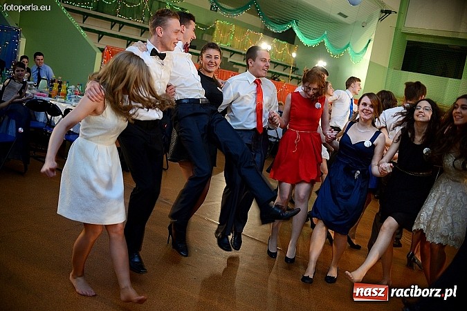 Zdjęcie w galerii na portalu naszraciborz.pl: Foto Perła przedstawia - Ekonomik roztańczył Arenę Rafako wiadomości z regionu
