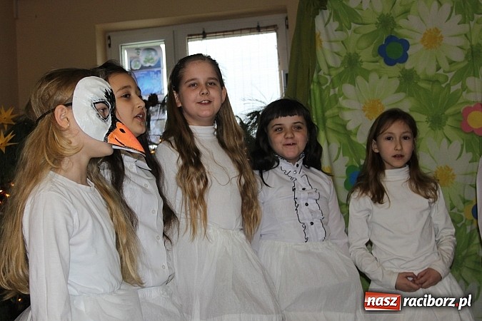 Zdjęcie w galerii na portalu naszraciborz.pl: Dzień babci i dziadka w Wojnowicach wiadomości z regionu