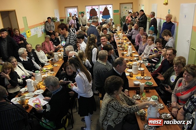 Zdjęcie w galerii na portalu naszraciborz.pl: Dzień babci i dziadka w Wojnowicach wiadomości z regionu