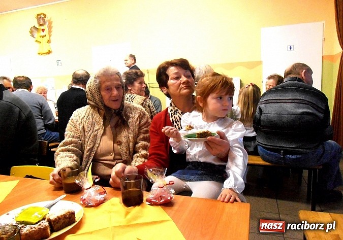 Zdjęcie w galerii na portalu naszraciborz.pl: Dzień babci i dziadka w Wojnowicach wiadomości z regionu