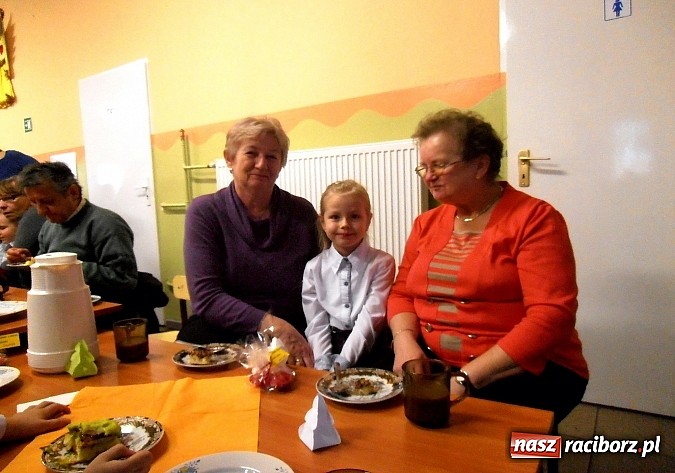 Zdjęcie w galerii na portalu naszraciborz.pl: Dzień babci i dziadka w Wojnowicach wiadomości z regionu