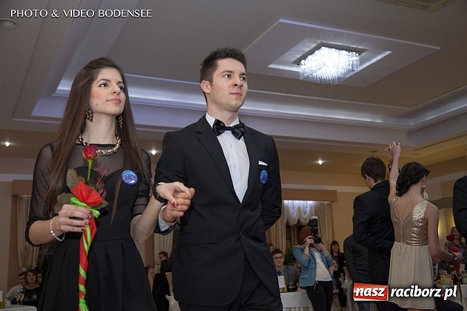 Zdjęcie w galerii na portalu naszraciborz.pl: Budowlanka bawi się na studniówce w Bravo wiadomości z regionu