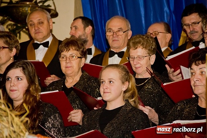 Zdjęcie w galerii na portalu naszraciborz.pl: Wspólne kolędowanie w parafii NSPJ już w najbliższą niedzielę wiadomości z regionu