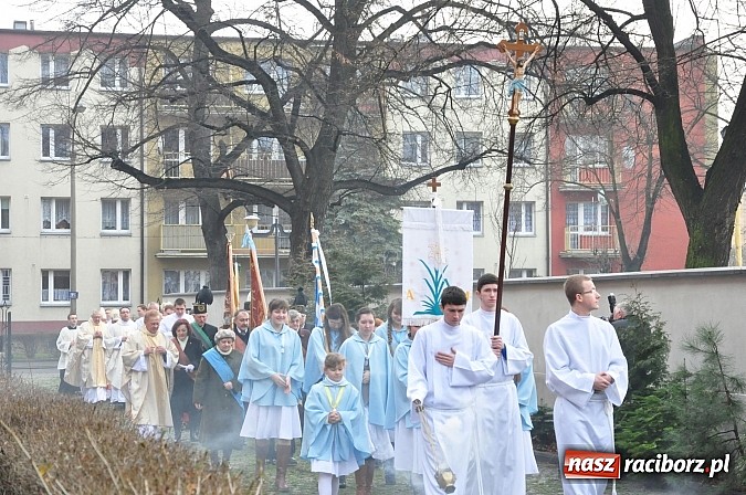 Zdjęcie w galerii na portalu naszraciborz.pl: To była pierwsza taka uroczystość w historii Raciborza! Raciborzanka ma być błogosławioną wiadomości z regionu