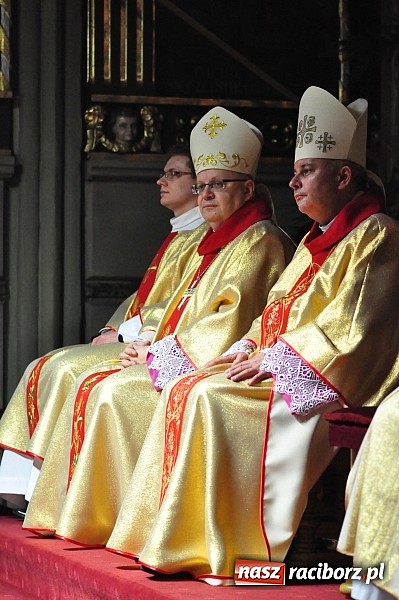 Zdjęcie w galerii na portalu naszraciborz.pl: To była pierwsza taka uroczystość w historii Raciborza! Raciborzanka ma być błogosławioną wiadomości z regionu