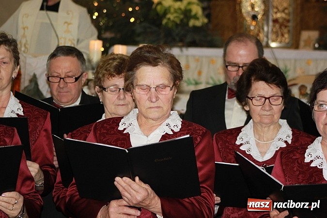 Zdjęcie w galerii na portalu naszraciborz.pl: Ch&oacute;r z Pawłowa koncertował w Wojnowicach wiadomości z regionu