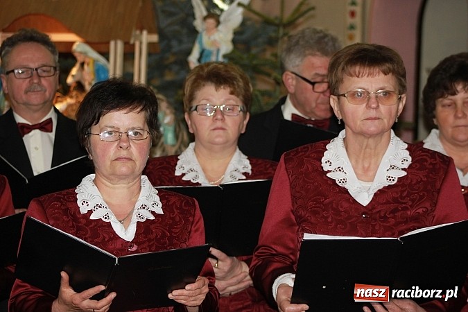 Zdjęcie w galerii na portalu naszraciborz.pl: Ch&oacute;r z Pawłowa koncertował w Wojnowicach wiadomości z regionu