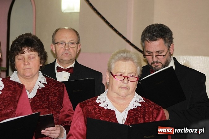 Zdjęcie w galerii na portalu naszraciborz.pl: Ch&oacute;r z Pawłowa koncertował w Wojnowicach wiadomości z regionu