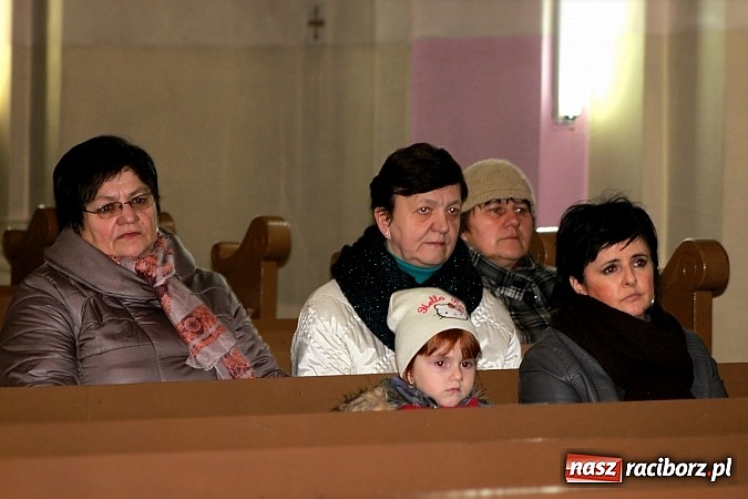 Zdjęcie w galerii na portalu naszraciborz.pl: Ch&oacute;r z Pawłowa koncertował w Wojnowicach wiadomości z regionu