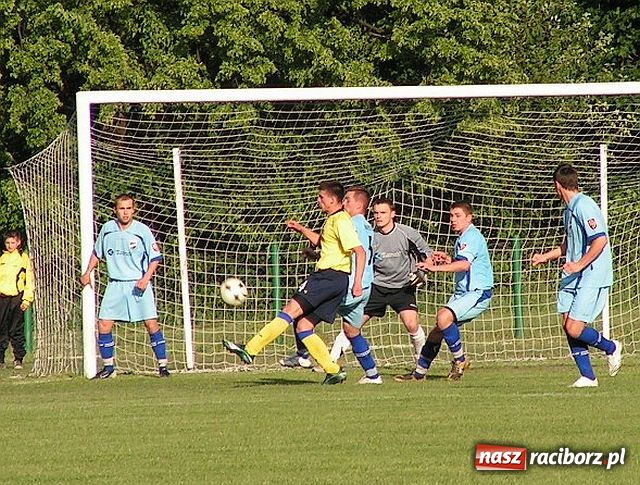 Zdjęcie w galerii na portalu naszraciborz.pl: KP Unia przegrała z liderem wiadomości z regionu