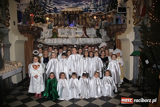 Zdjęcie w galerii na portalu naszraciborz.pl: Koncert Laureat&oacute;w IX Gminnego Przeglądu Kolęd i Pastorałek w kościele w Tworkowie wiadomości z regionu