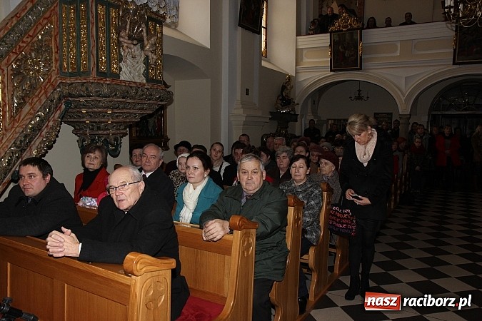 Zdjęcie w galerii na portalu naszraciborz.pl: Koncert Laureat&oacute;w IX Gminnego Przeglądu Kolęd i Pastorałek w kościele w Tworkowie wiadomości z regionu