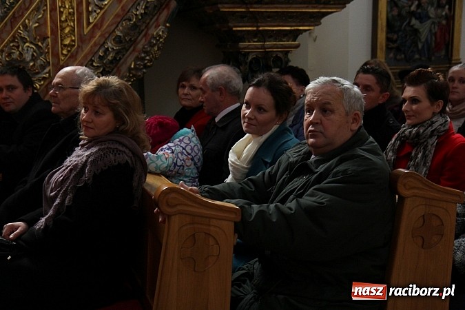 Zdjęcie w galerii na portalu naszraciborz.pl: Koncert Laureat&oacute;w IX Gminnego Przeglądu Kolęd i Pastorałek w kościele w Tworkowie wiadomości z regionu