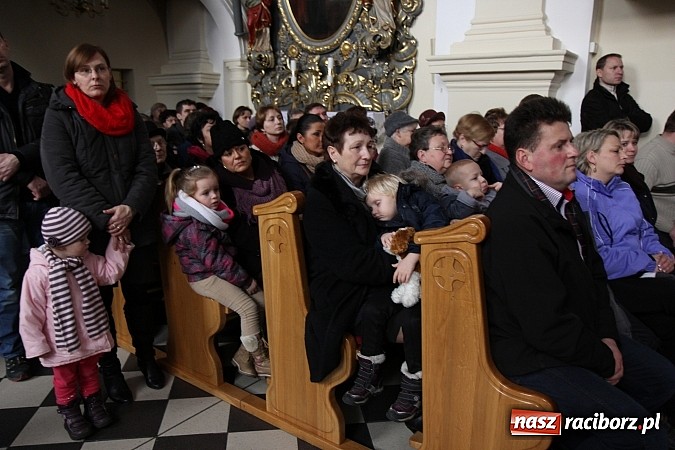 Zdjęcie w galerii na portalu naszraciborz.pl: Koncert Laureat&oacute;w IX Gminnego Przeglądu Kolęd i Pastorałek w kościele w Tworkowie wiadomości z regionu