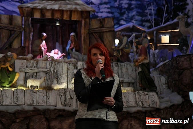 Zdjęcie w galerii na portalu naszraciborz.pl: Koncert Laureat&oacute;w IX Gminnego Przeglądu Kolęd i Pastorałek w kościele w Tworkowie wiadomości z regionu