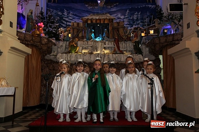 Zdjęcie w galerii na portalu naszraciborz.pl: Koncert Laureat&oacute;w IX Gminnego Przeglądu Kolęd i Pastorałek w kościele w Tworkowie wiadomości z regionu