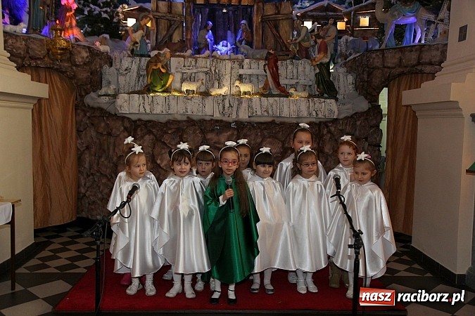 Zdjęcie w galerii na portalu naszraciborz.pl: Koncert Laureat&oacute;w IX Gminnego Przeglądu Kolęd i Pastorałek w kościele w Tworkowie wiadomości z regionu