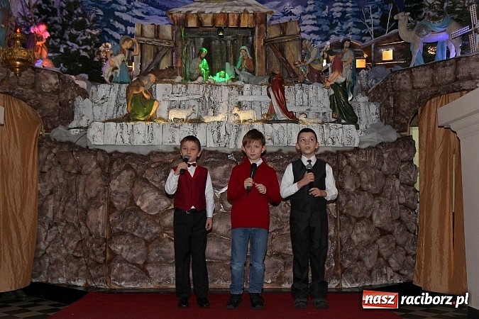 Zdjęcie w galerii na portalu naszraciborz.pl: Koncert Laureat&oacute;w IX Gminnego Przeglądu Kolęd i Pastorałek w kościele w Tworkowie wiadomości z regionu