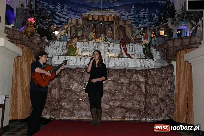 Zdjęcie w galerii na portalu naszraciborz.pl: Koncert Laureat&oacute;w IX Gminnego Przeglądu Kolęd i Pastorałek w kościele w Tworkowie wiadomości z regionu