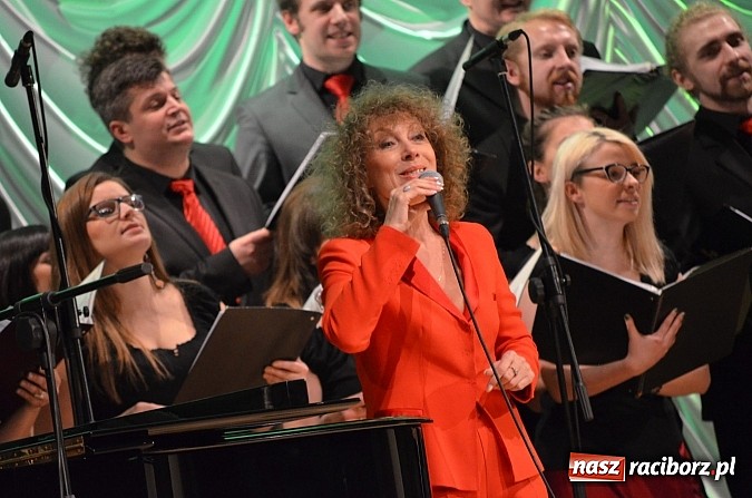 Zdjęcie w galerii na portalu naszraciborz.pl: Majewska i Korcz na deskach RCK! wiadomości z regionu