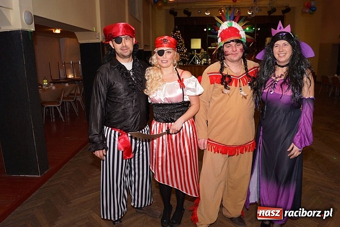 Zdjęcie w galerii na portalu naszraciborz.pl: Szampański bal maskowy w Krzanowicach wiadomości z regionu